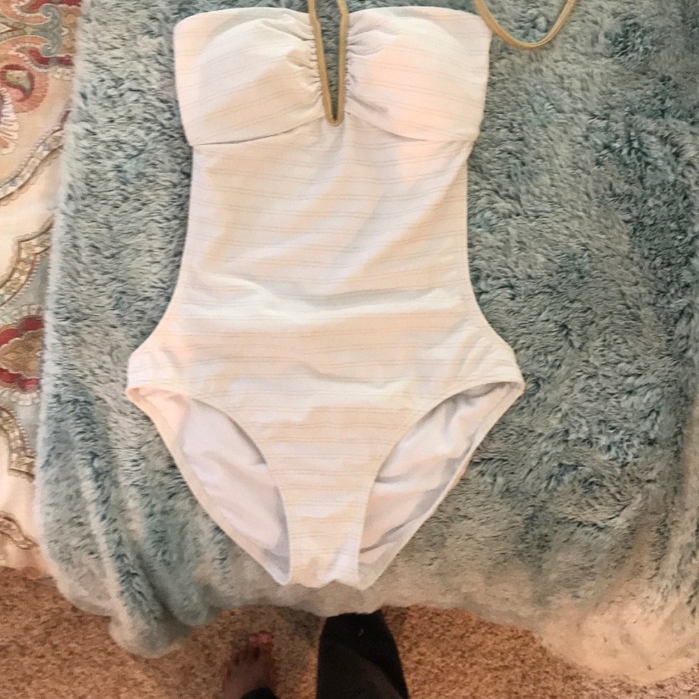 Bathing suit